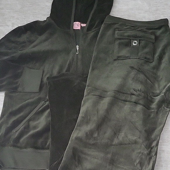 Juicy Couture Other - Juicy Couture Dark Olive Velour Set
